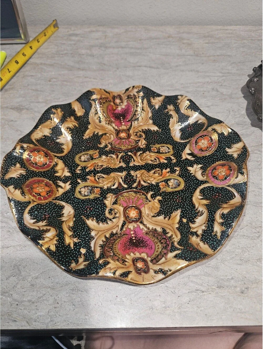 Decorative Ceramic Plate with Baroque Style Design